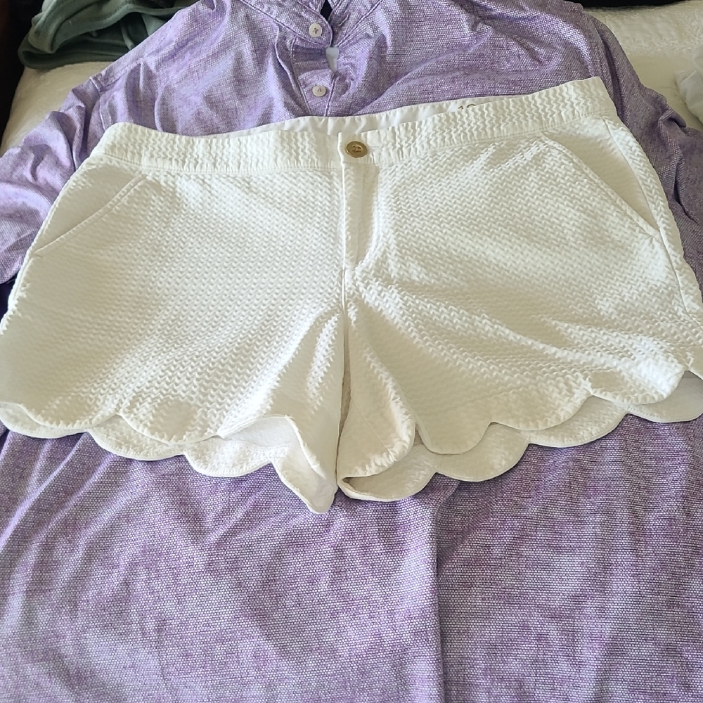 Lilly Pulitzer White BUTTERCUP Scallop-Hem Textured Shorts Size 12